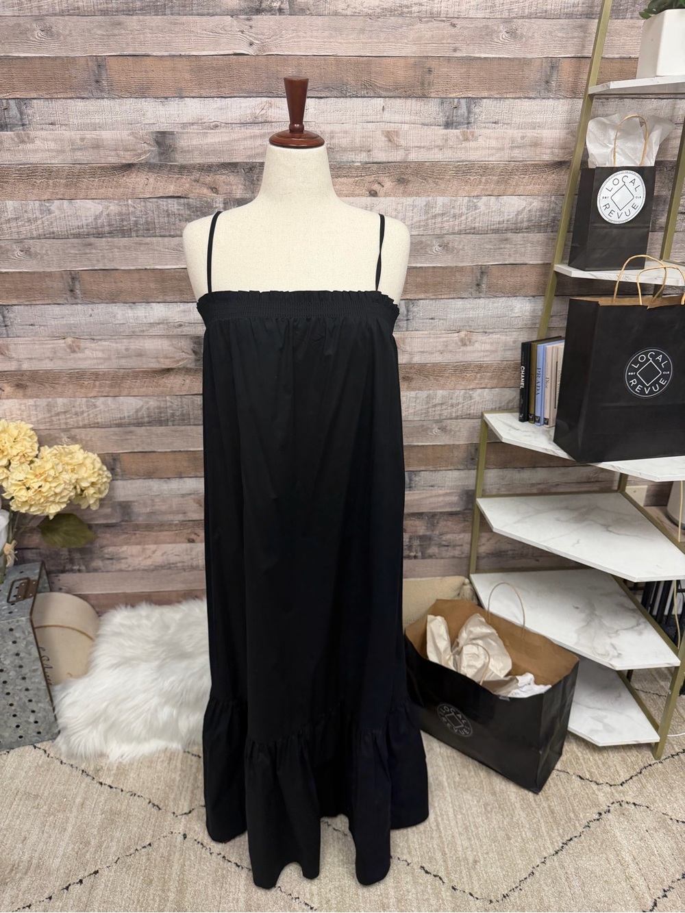WeWoreWhat Black Elastic Waist Maxi Dress